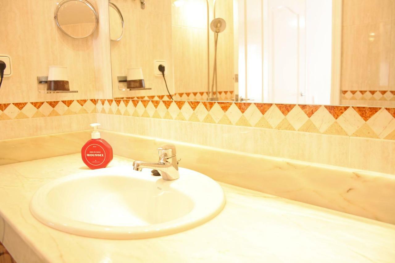 Playazul Seafront Apartament Кембрилс Екстериор снимка